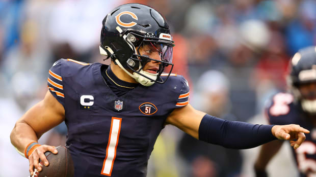 Bears quarterback Justin Fields